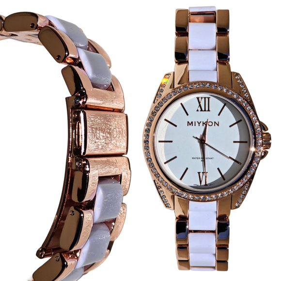 Watch - Picture 1 of 3